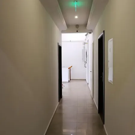 فندق Budapest Garden Hotel 2*