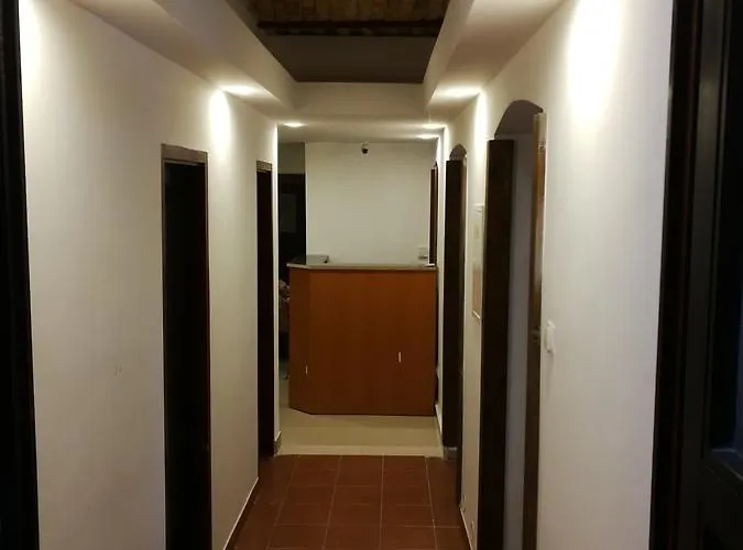 Budapest Garden Hotel Hotell 2*