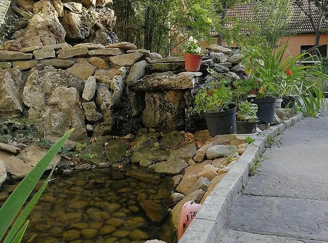 Hotel Budapest Garden Hotel