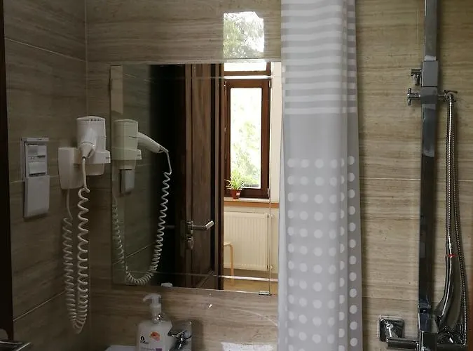 Budapest Garden Hotel 2*