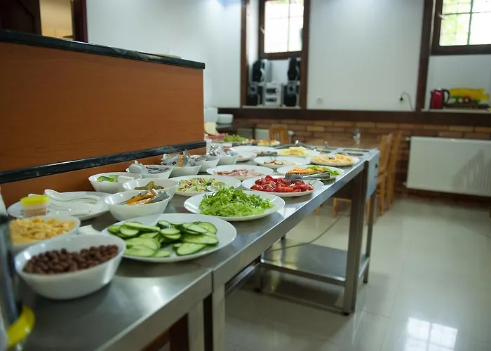 Budapest Garden Hotel 2*